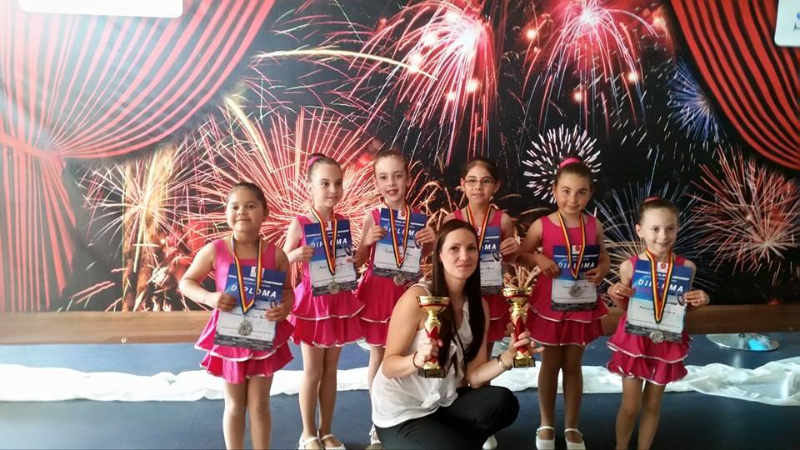 Tineri gorjeni, premiaţi la un concurs internaţional de dans