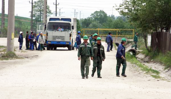 Măsură diferită a CEO! Minerii de la Husnicioara, în şomaj tehnic din 25 mai