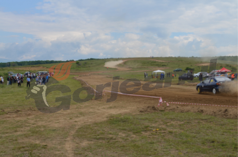 Sărbătoarea Narciselor: Campionat naţional, adrenalină, public numeros şi cele mai tari buggy