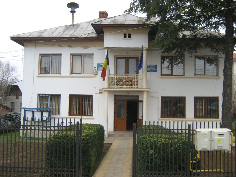 Firmă “de recuperare” din Bucureşti, la intimidare la Primăria Stoina şi Primăria Căpreni