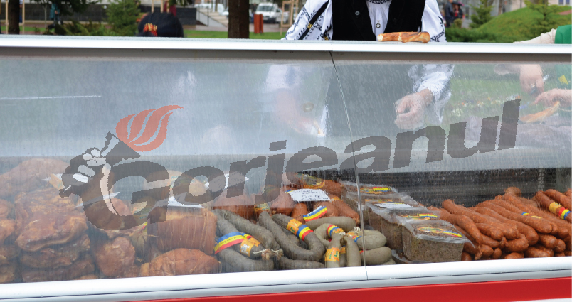 Zeci de kilograme de alimente, oprite de la comercializare