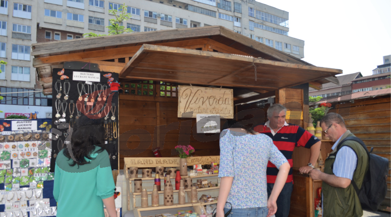 Start la cea de-a şaptea ediţie a Târgului Meşterilor Populari din Oltenia