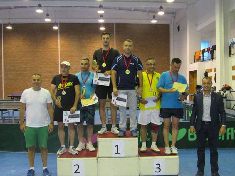 Pompieri gorjeni, pe podium la Cupa ASPR la tenis de masă