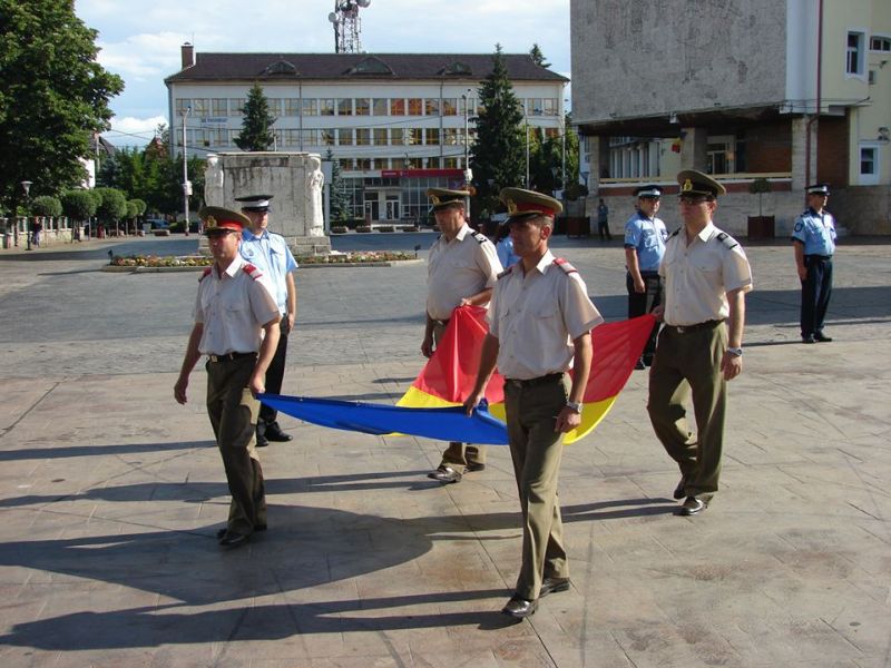 Ziua Drapelului Naţional, marcată la Târgu-Jiu