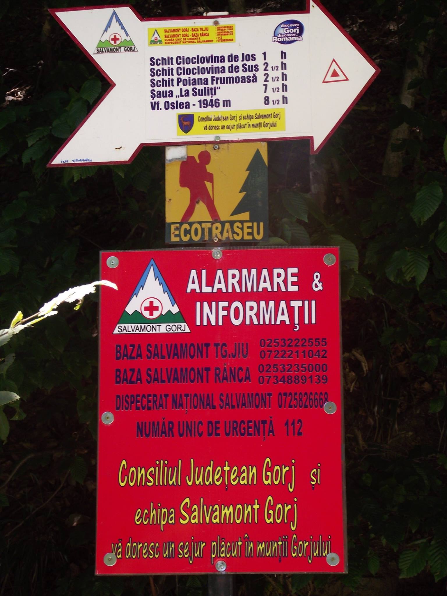 Salvamont Gorj reface traseul turistic din Masivul Parâng