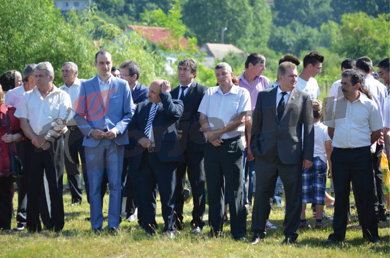 Puterea şi Opoziţia din Gorj, separată pe Câmpia Soarelui de la Padeş