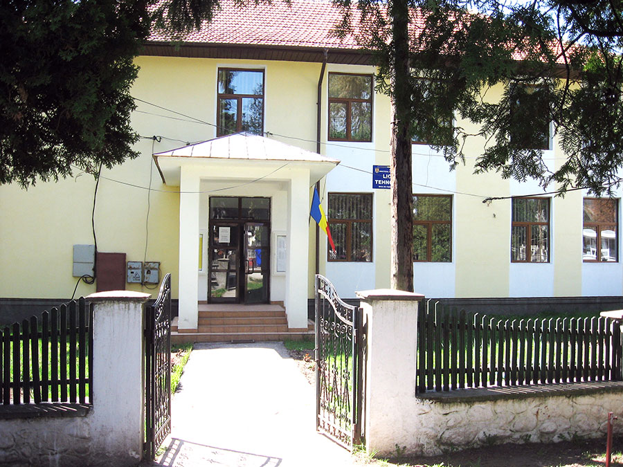 “Şcoala Europeană” din Baia de Fier, cu zero promovaţi la BAC