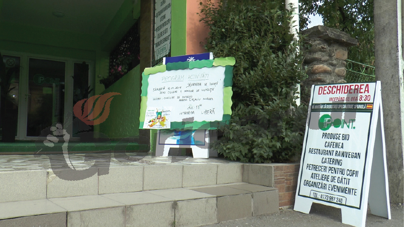 Fiica doctorului Butulescu a deschis primul restaurant raw vegan din Gorj