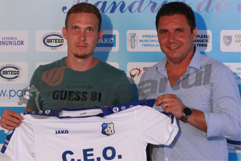 Droppa a venit, dar nu joacă vineri