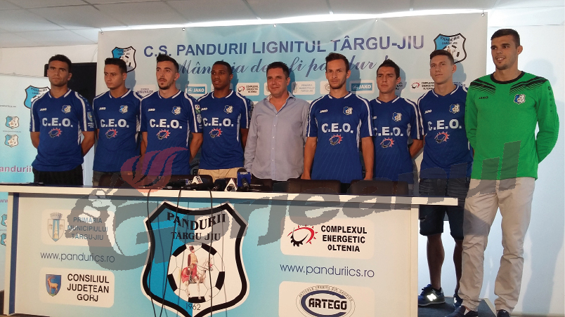 Pandurii și-a prezentat noutățile din lot