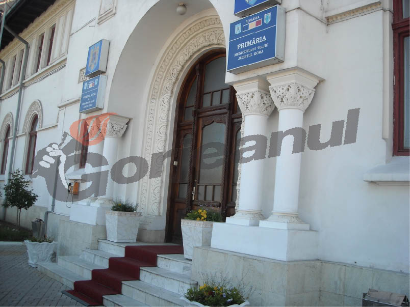 O singură candidată a trecut de interviul pentru postul de jurist