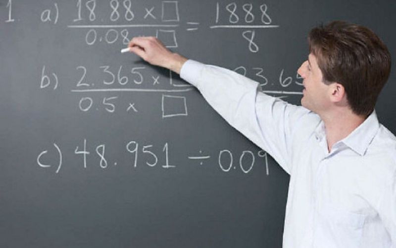 Drepturile salariale obţinute de dascăli prin hotărâri judecătoreşti vor fi achitate în trimestrul III