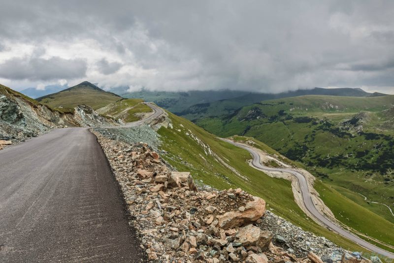Lucrările de pe Transalpina şi Defileu, verificate de Neaga
