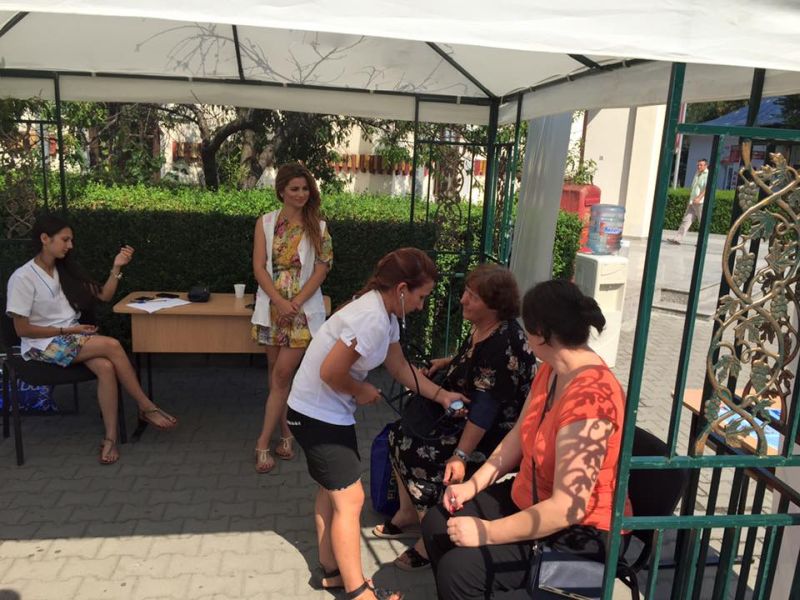 Pe timpul codului portocaliu / UCB a ajutat gorjenii să lupte cu canicula