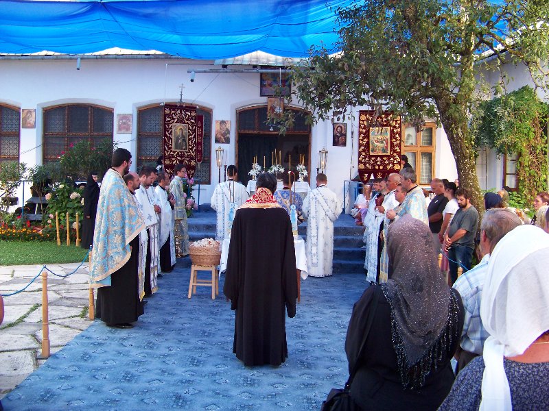 Mare hram la Mănăstirea Tismana