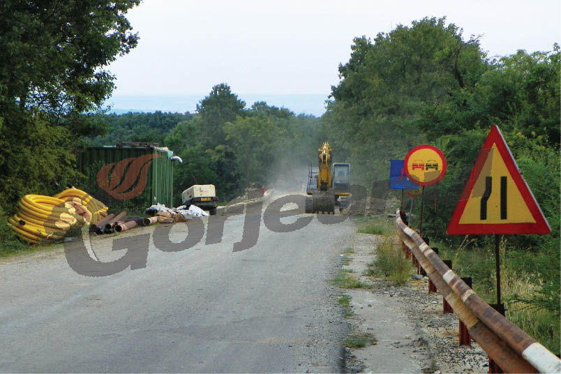 Depozit ilegal de deşeuri, între Curpen şi Rugi