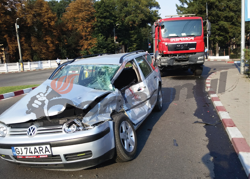 S-a tamponat cu autospeciala de la Pompieri