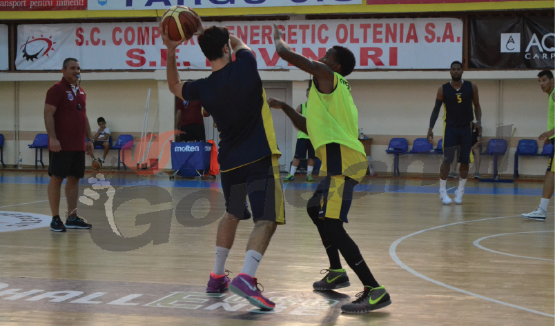 Program creionat și la baschet