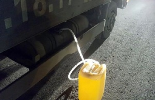 Arestat după ce a furat motorină din rezervorul unui camion