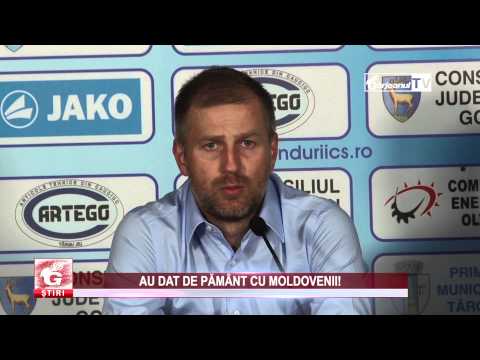 AU DAT DE PĂMÂNT CU MOLDOVENII!