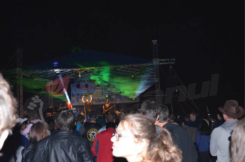 Iris şi Trooper au făcut să răsune munţii la Rânca