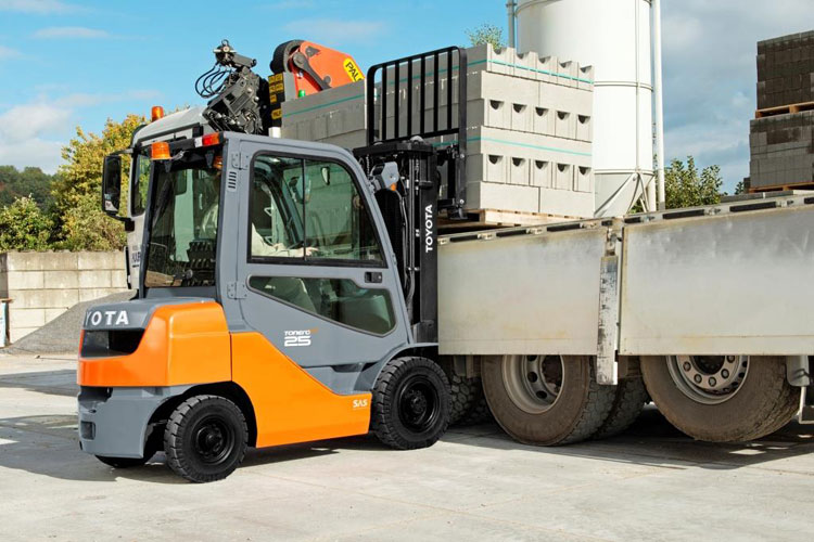 Zeci de locuri de muncă, disponibile în Germania