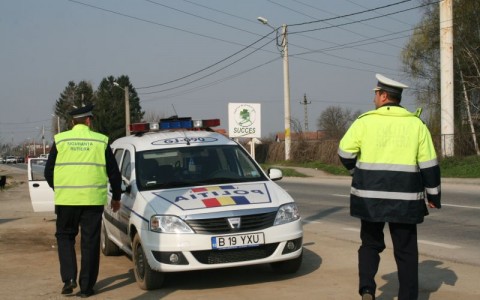 Prins la volanul unei maşini radiate