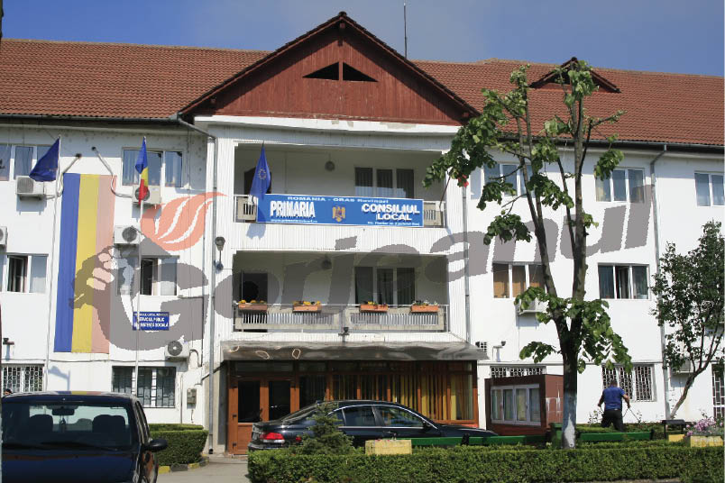 Primăriile Logreşti şi Rovinari fac angajări