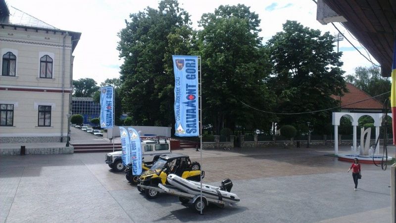 Prezentare de tehnică şi echipament, la aniversarea a 30 de ani de activitate Salvamont