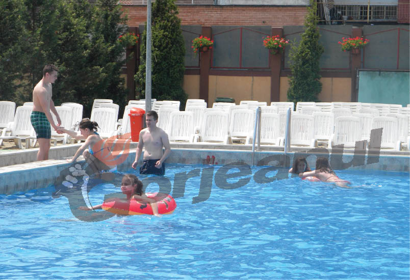 Gorjenii, așteptați la scăldat