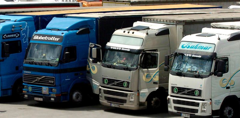 Canicula a tras pe dreapta autovehiculele grele