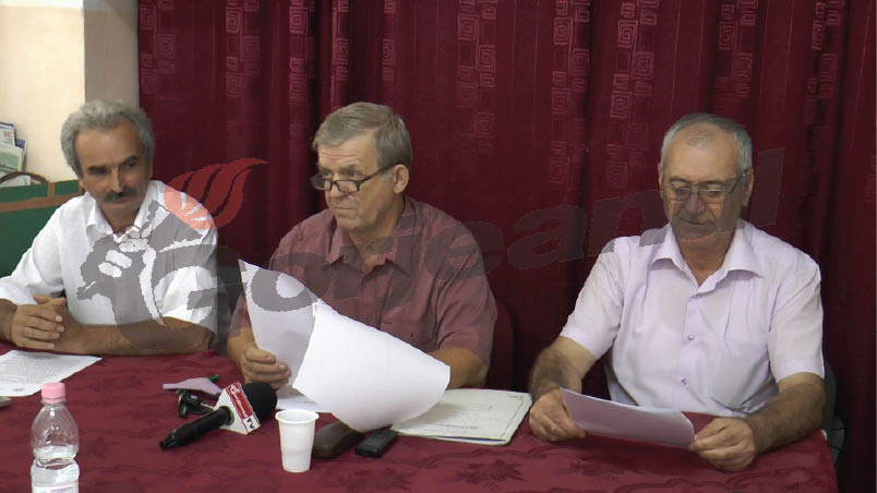 Tabloul cu Ceauşescu, la loc de frunte în sediul Partidului Socialist Român Gorj