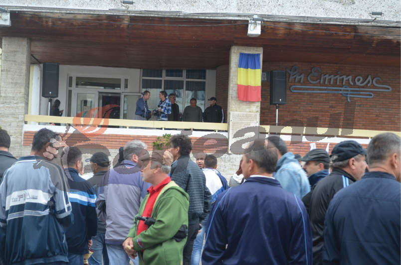 Mitingul FNME în fotografii