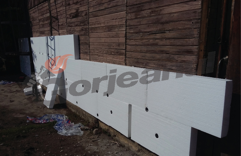 Primăria Târgu-Jiu reabilitează barăcile din Colonia ACH