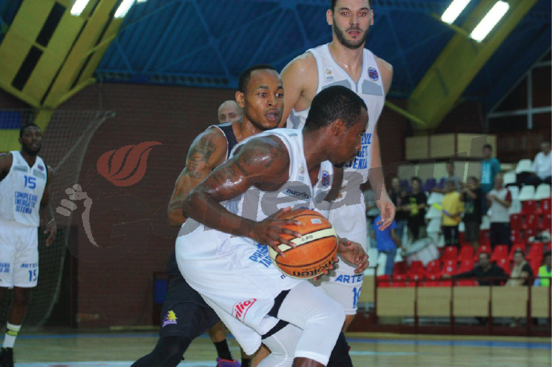 Cu calificarea pe masă