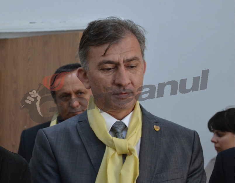 Dian Popescu îl mazilește pe Angheloiu pentru șefia ALDE Gorj