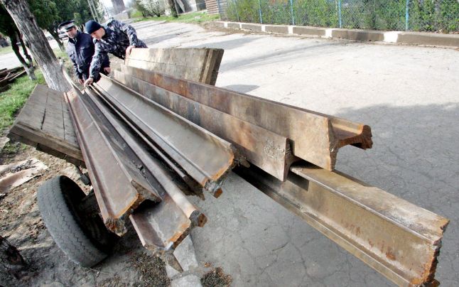 Au furat şina de cale ferată