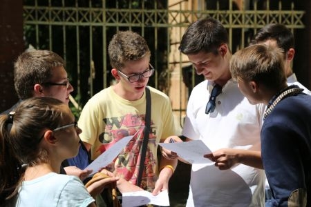 Ultimele zile de depunere a candidaturilor pentru Consiliile Elevilor