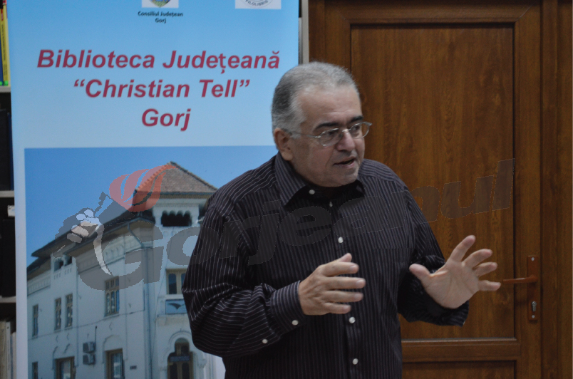 Cronicarul Dan C. Mihăilescu, invitat special la ”Nocturna bibliotecilor”