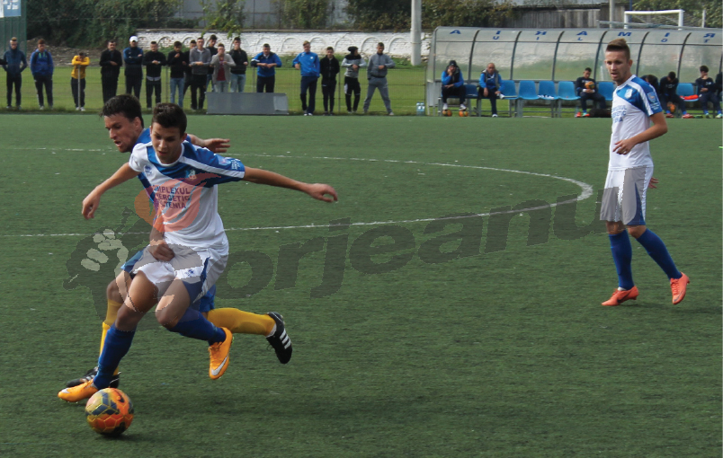 FOTBAL / Liga a 3-a – Remize pentru echipele gorjene