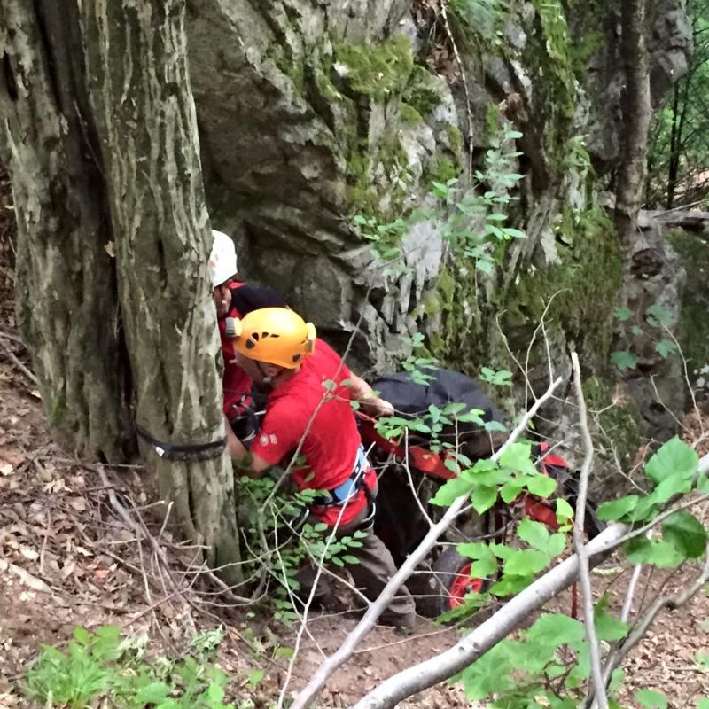 Gorjenii participanţi la Şcoala Naţională Salvamont au absolvit cu succes etapele pregătirii de vară