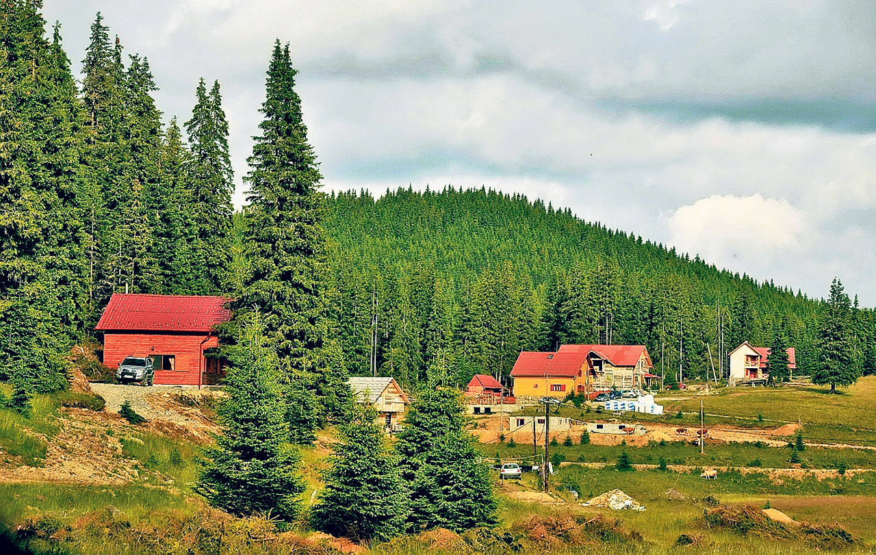 Oferte pentru gorjeni prin Programul „Vacanţe la ţară”