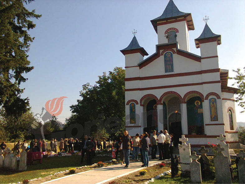 Sărbători Arhierești la resfințirea a două biserici din Județul Gorj