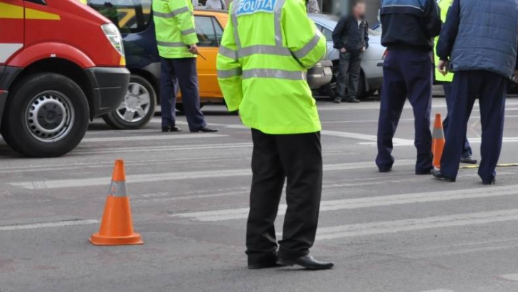 Acroşat de maşină pe trecerea de pietoni