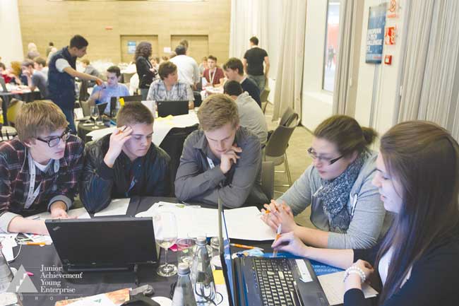 Protocol de colaborare pentru îmbunătăţirea nivelului de educaţie financiară