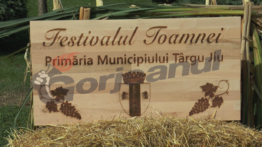 Mii de târgujieni au participat la Festivalul Toamnei