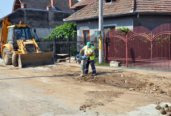 Trotuare modernizate pe strada V. Alecsandri cu 197.000 de lei