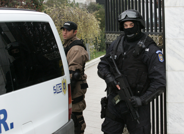 Grup infracţional cu rădăcini în Gorj, destructurat la Ploieşti