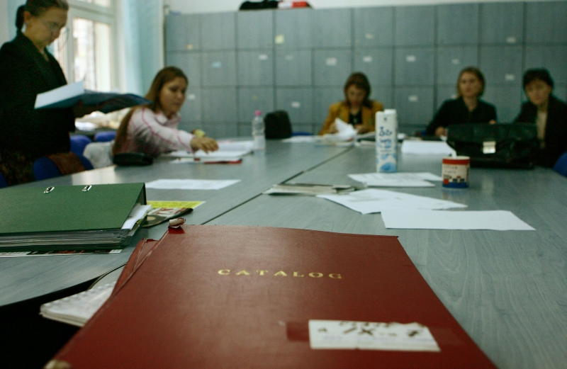 Mai puţine comisii de lucru în unităţile de învăţământ preuniversitar