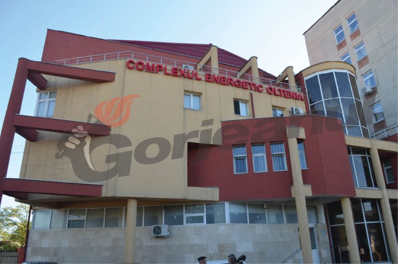 Trei angajaţi ai CEO, în greva foamei